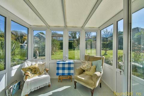2 bedroom detached bungalow for sale, Cranston Avenue, Bexhill-on-Sea, TN39