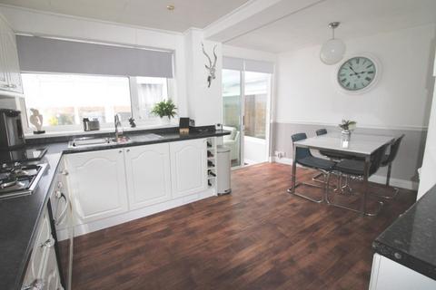 3 bedroom detached house for sale, Chaucer Crescent, Kidderminster, DY10