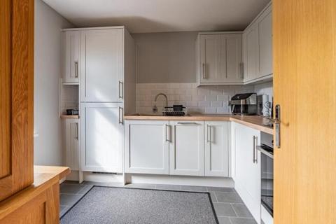 2 bedroom apartment for sale, Meadow Way, Carterton OX18