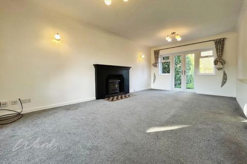 4 bedroom detached house to rent, Langham Road Robertsbridge TN32