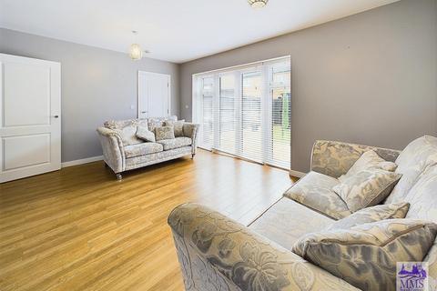 22 Clayhill Gardens, Hoo, Rochester, ME3 9FA