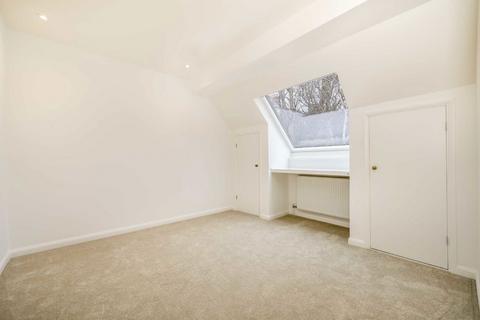 2 bedroom end of terrace house to rent, Napier Close, London W14