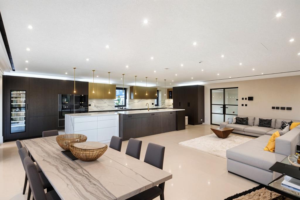 Kitchen/Living Area