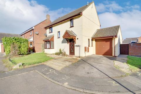 4 bedroom detached house for sale, Renoir Close, St. Ives