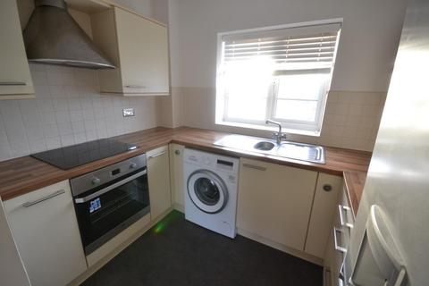 2 bedroom flat to rent, Hamlet Way, Warwickshire CV37