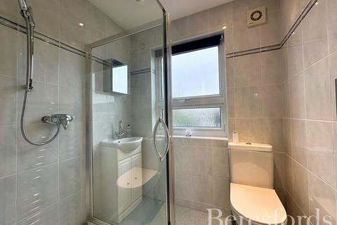 77 Primrose Glen, Hornchurch, RM11 2NL