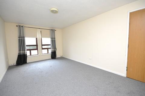 2 bedroom flat for sale, Ladysgate Court, Carronshore, FK2