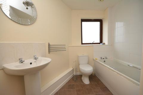 2 bedroom flat for sale, Ladysgate Court, Carronshore, FK2