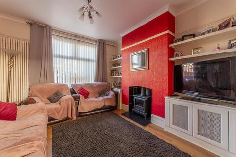 3 bedroom terraced house for sale, The Highway, Pontypool NP4