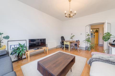 2 bedroom flat for sale, Chester House, Wickham Road, London, SE4