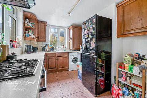 undefined, Bushberry Road, London