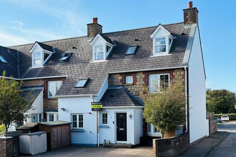 5 bedroom end of terrace house for sale, Le Vieux Beaumont, St Peter JE3