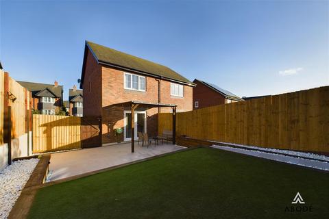 20 Geoff Morrison Way, Uttoxeter, ST14 7SR
