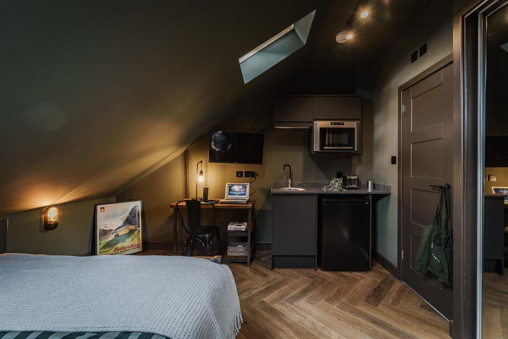 061-A7 R07969-HDR.jpg