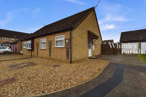 2 bedroom semi-detached bungalow for sale, Garlondes, Norwich NR16