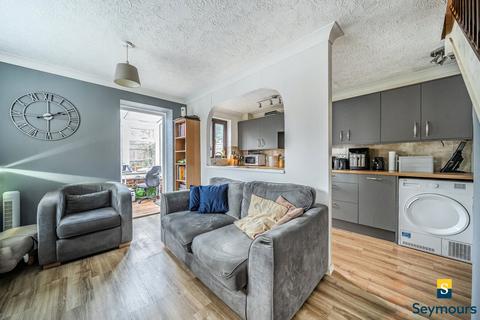 21 Abinger Way, Guildford, GU4 7NG