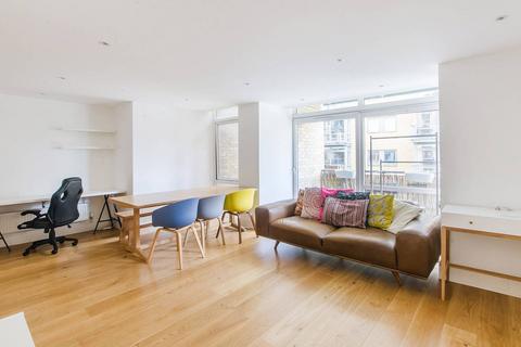 2 bedroom flat to rent, Cassilis Road, Docklands, London, E14