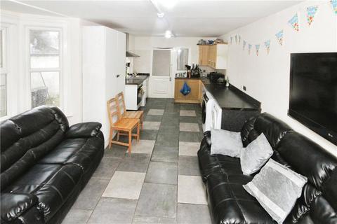 1 bedroom in a house share to rent, Elliott Road, Thornton Heath, CR7