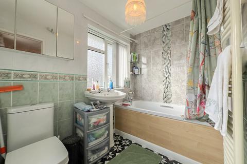 28 Shakespeare Road, Hereford, HR4 0JN
