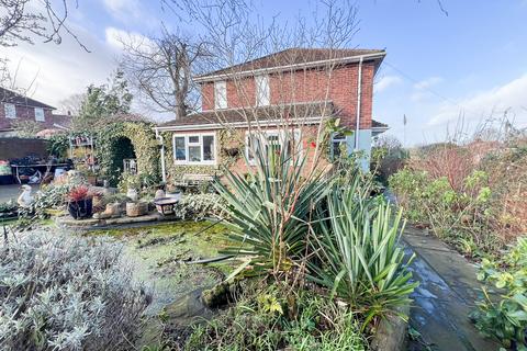 28 Shakespeare Road, Hereford, HR4 0JN