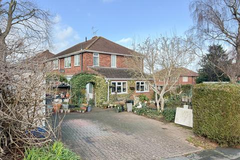 28 Shakespeare Road, Hereford, HR4 0JN