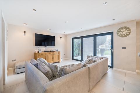 5 bedroom detached house for sale, Broadlands Avenue, Shepperton, TW17