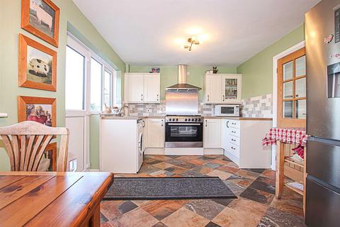 3 bedroom terraced house for sale, St. Wendreds Way, Newmarket CB8