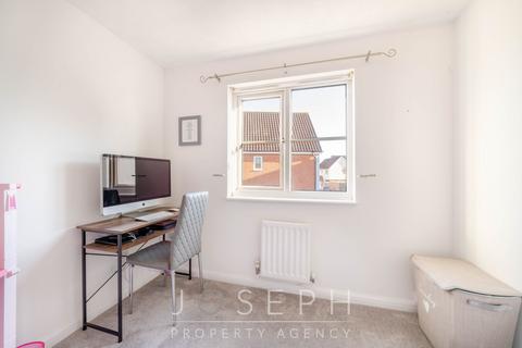 11 Oak Eggar Chase, Pinewood, Ipswich, IP8 3TE