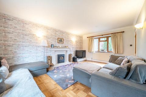 4 bedroom house for sale, Maultway Crescent, Camberley GU15