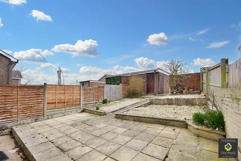 6 Eagle Way, Abbeydale, Gloucester, GL4 4WS
