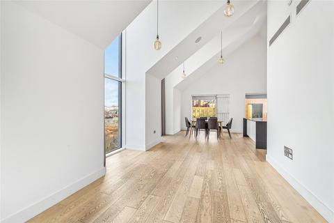 4 bedroom apartment for sale, Central Avenue, Fulham, London, SW6