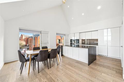 4 bedroom apartment for sale, Central Avenue, Fulham, London, SW6