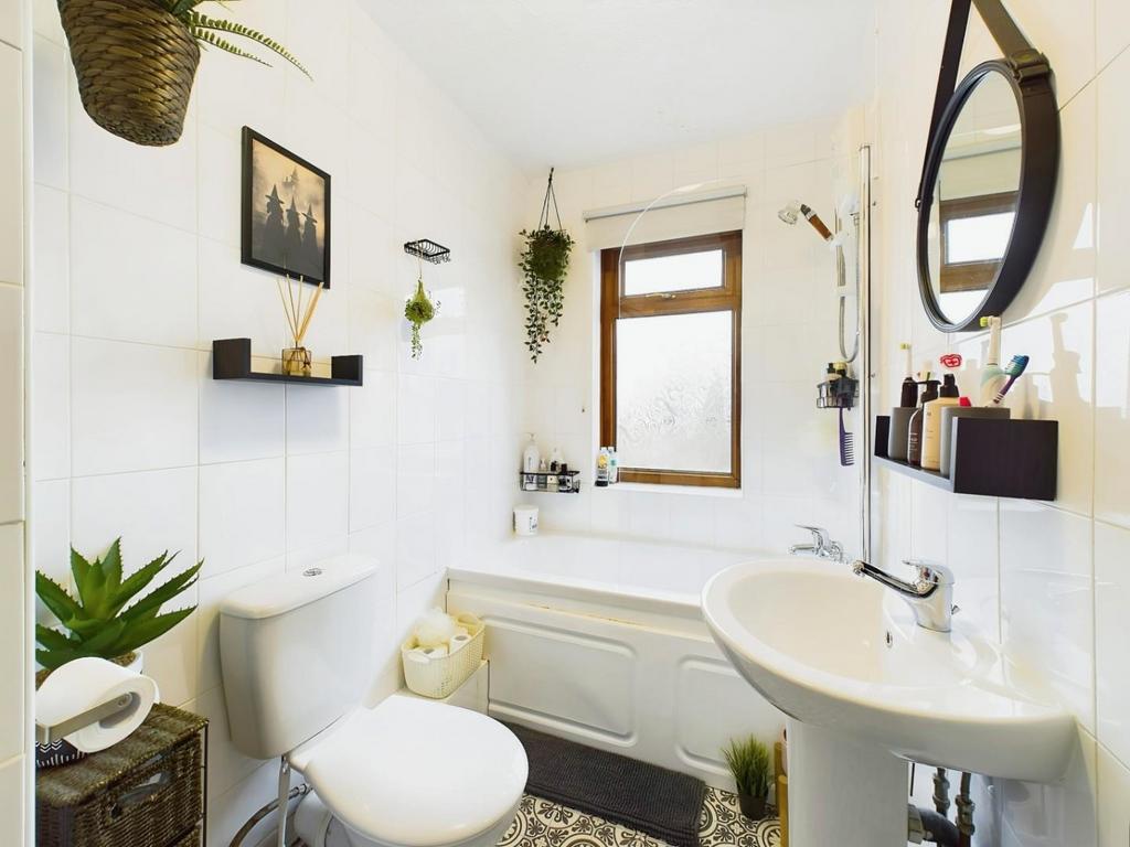 32d408b1-CAM04899 G0-PR0013-STILL004.jpg