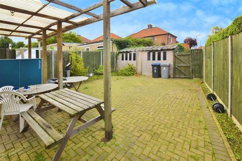 House share to rent, Room 1, 2 Crummock Gardens