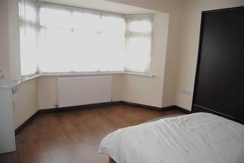 House share to rent, Room 1, 2 Crummock Gardens