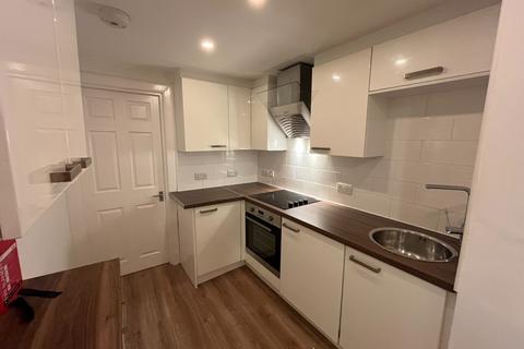 2 bedroom flat to rent, Montgomery Street, Hillside, Edinburgh, EH7