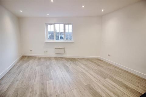 1 bedroom house to rent, Kingsbury, Aylesbury