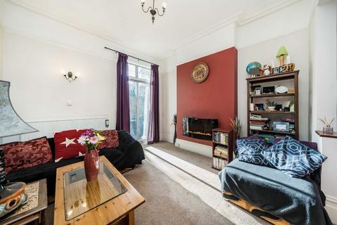 4 bedroom semi-detached house for sale, Sarsfeld Road, London SW12