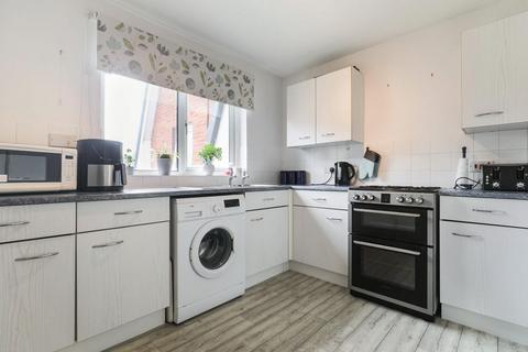 2 bedroom flat for sale, Harewood Road, Harrogate HG3 2TJ