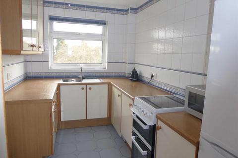 2 bedroom flat for sale, Carlton Court, Watford WD19