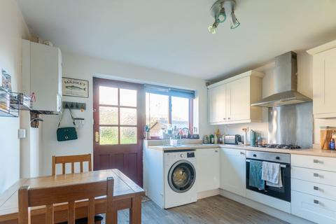 2 bedroom semi-detached house for sale, The Oval, Bingley, West Yorkshire, BD16