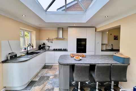 4 bedroom detached house for sale, Victoria Gardens, Fordingbridge, SP6 1DJ