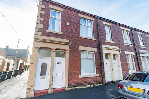 2 bedroom flat for sale, Hopper Street West, North Shields