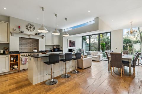 5 bedroom terraced house for sale, Pendle Road, SW16