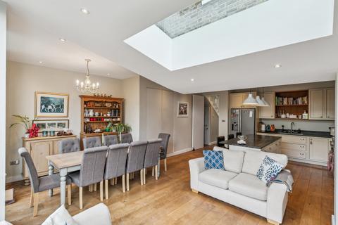 5 bedroom terraced house for sale, Pendle Road, SW16