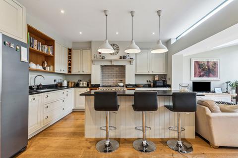 5 bedroom terraced house for sale, Pendle Road, SW16