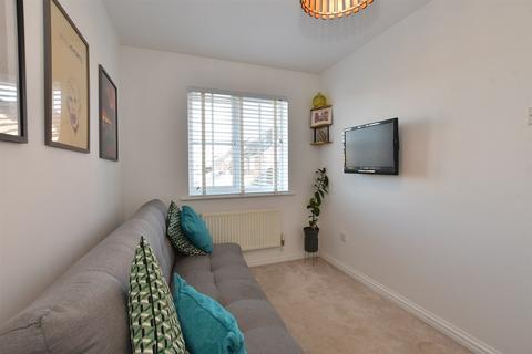 33 Barra Glade, Wickford, SS12 9GU