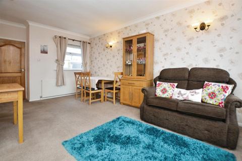 3 bedroom detached bungalow for sale, Kenilworth Road, Scunthorpe