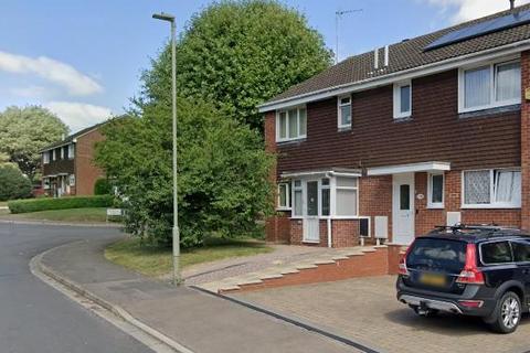 3 bedroom semi-detached house for sale, Banbury,  Oxfordshire,  OX16