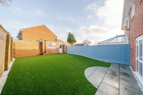 3 bedroom semi-detached house for sale, Banbury,  Oxfordshire,  OX16